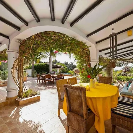 Quinta Do Verao 6br Sea Views Salt Pool & 12 Person Jacuzzi Villa