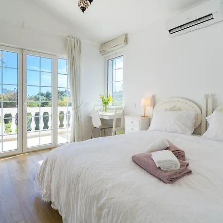 Quinta Do Verao 6br Sea Views Salt Pool & 12 Person Jacuzzi לאגוּ‏ש