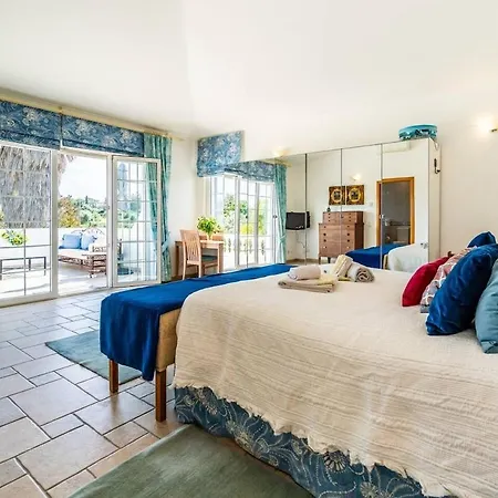 Quinta Do Verao 6br Sea Views Salt Pool & 12 Person Jacuzzi