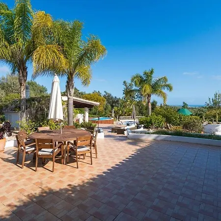 Villa Quinta Do Verao 6br Sea Views Salt Pool & 12 Person Jacuzzi *