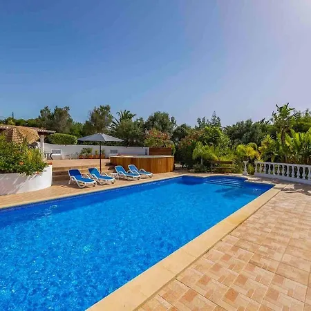 Quinta Do Verao 6br Sea Views Salt Pool & 12 Person Jacuzzi Villa