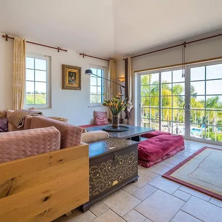 Quinta Do Verao 6br Sea Views Salt Pool & 12 Person Jacuzzi