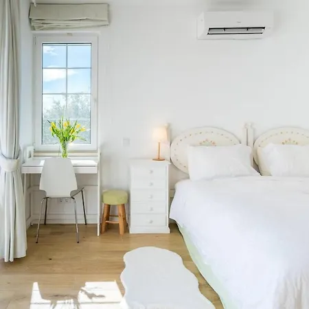 Quinta Do Verao 6br Sea Views Salt Pool & 12 Person Jacuzzi Villa