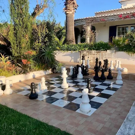 Quinta Do Verao 6br Sea Views Salt Pool & 12 Person Jacuzzi וילה
